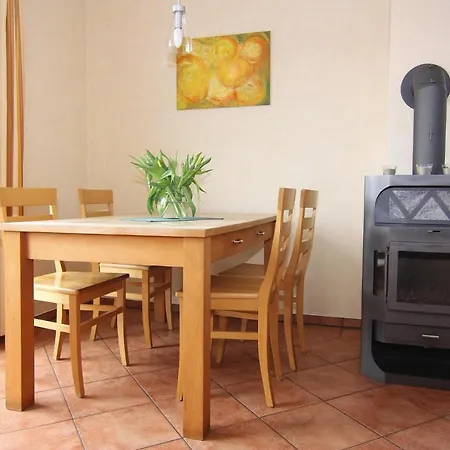 Doppelhaushaelfte, *